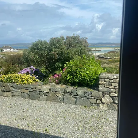 Mannin Beach View House