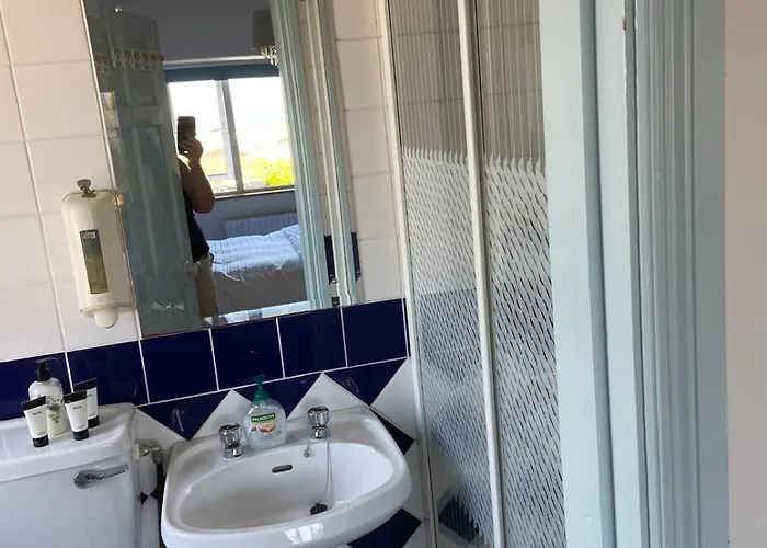 Mannin View House Гостевой дом *